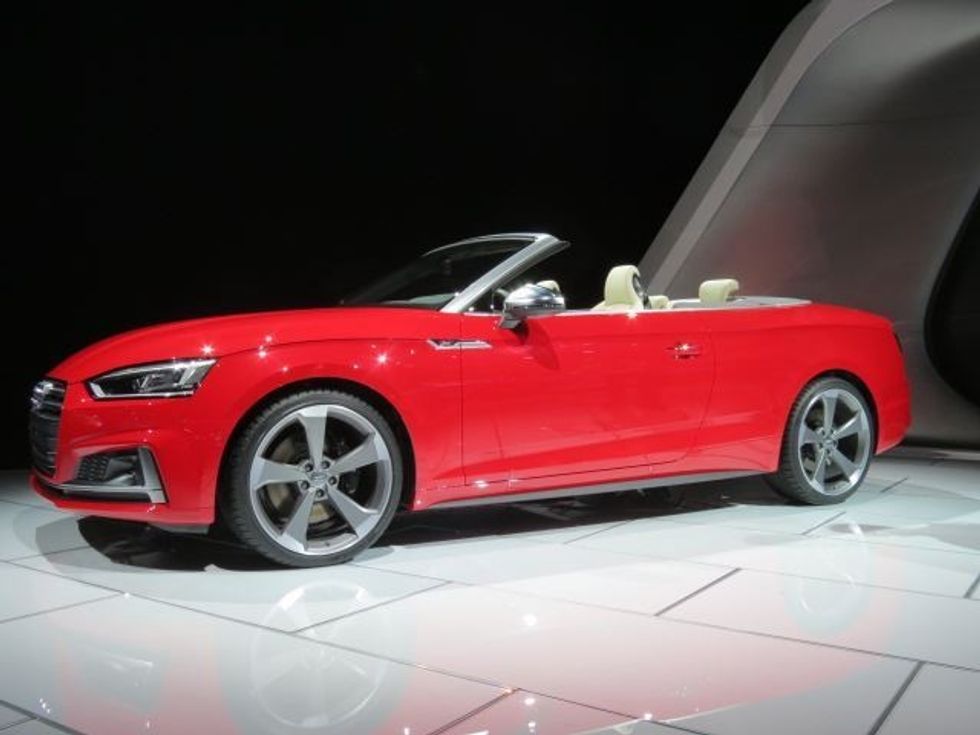 Prezantohen para publikut Audi A5 dhe S5 cabriolet foto 2