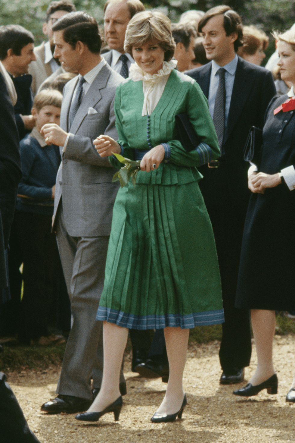 princess diana fashion before royalty green dress with frill collar 1610123824