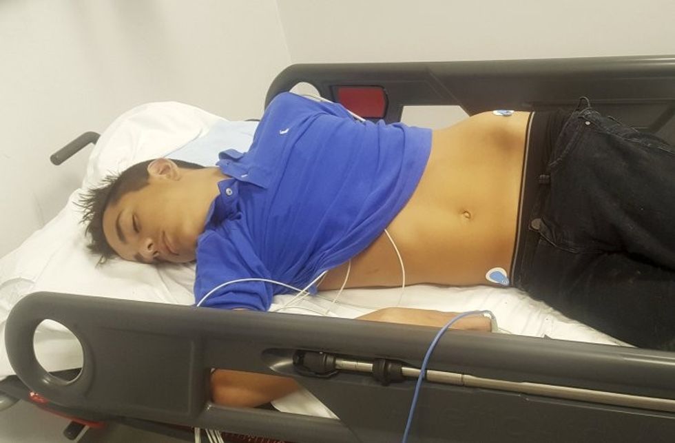 Prindërit tregojnë çfarë i ndodhi të birit qe shkoi pa treguar ne nje aheng foto 2