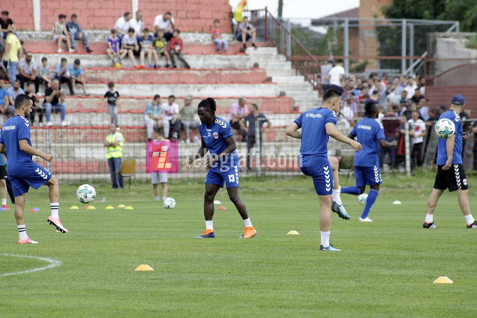 Prishtina Drita foto Ridvan Slivova 10