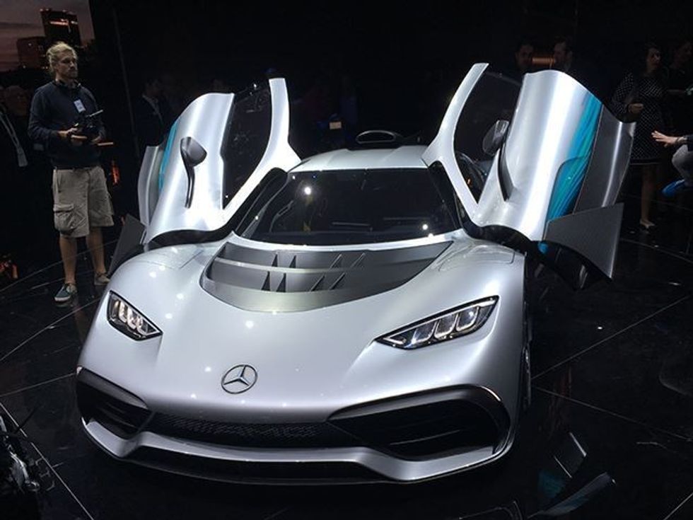Pritjes i vjen fundi Mercedes lanson me ne fund AMG Project One foto 2