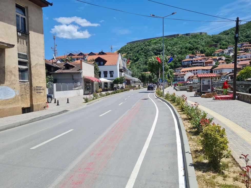 Prizren shenjezimi horizontal unaza e pare e qytetit