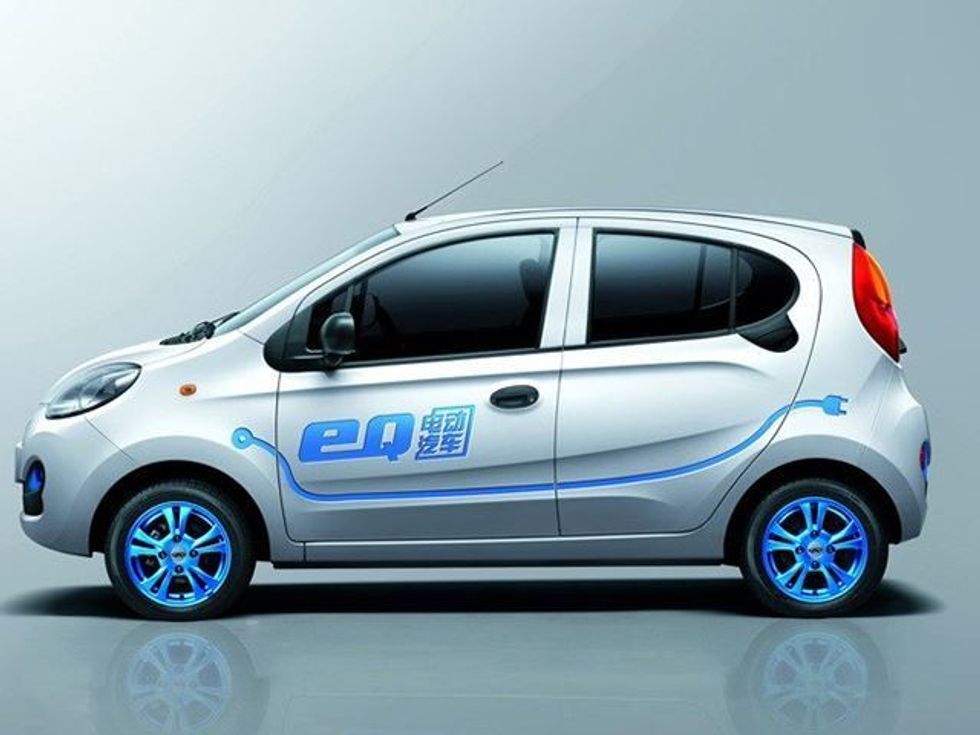 Prodhuesi kinez që ka kopjuar shumë vetura padite kompanine Mercedes per imitim foto 6