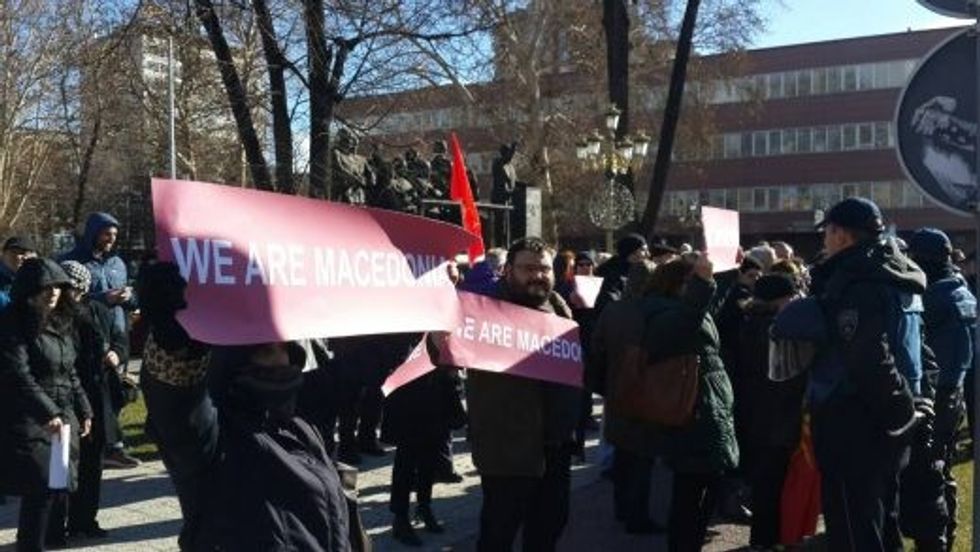 protest pred Sobranie NATO Stoltenberg 2 1