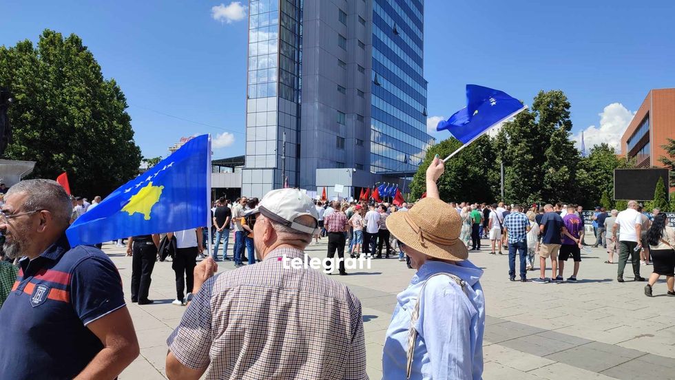 protesta kurti 5 tlg