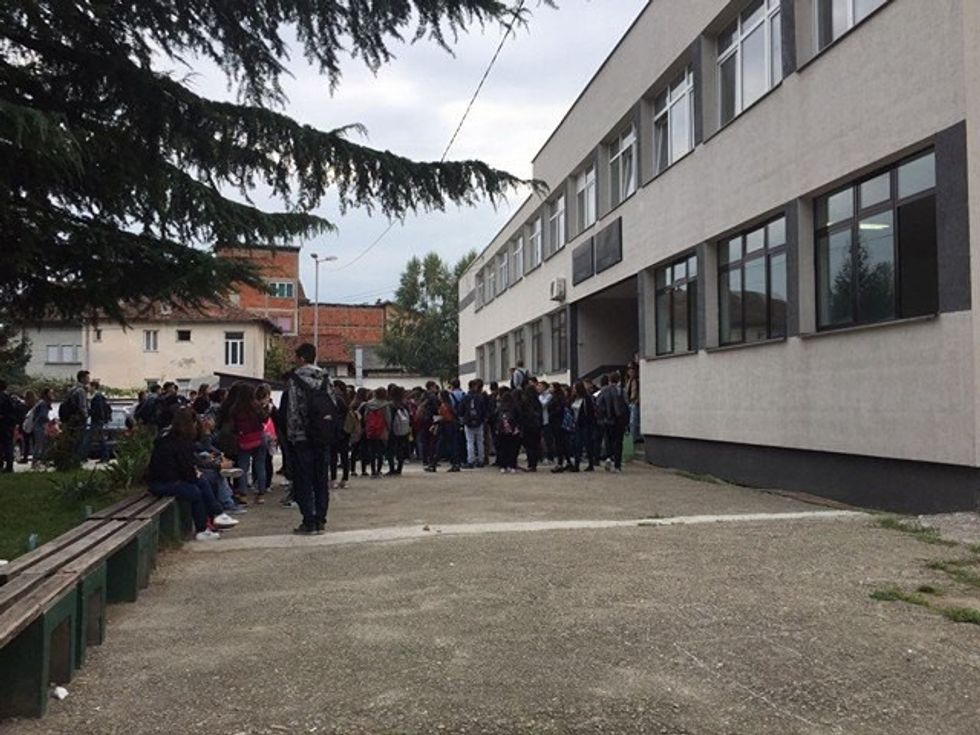 Proteste tetove nxenesit 1