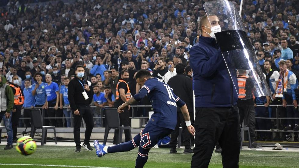 PSG vs Marseille result Lionel Messi pitch attacker Neymar safe