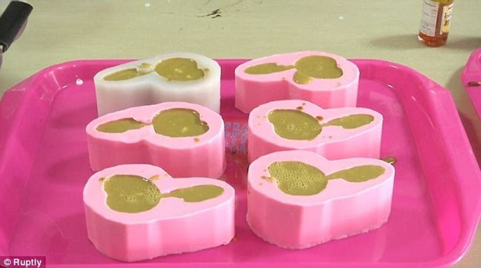 Pudingu i pështirë në formë të jashtëqitjes nuk u pelqye aspak nga femijet foto 3