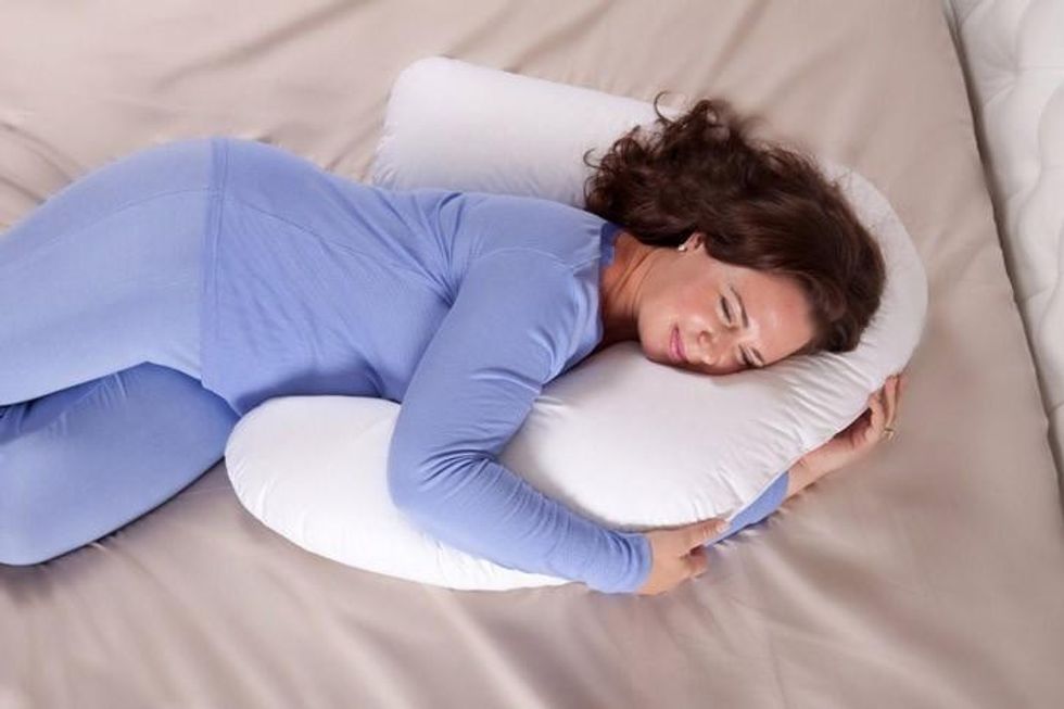 pure zen pregnancy nursing pillow 01 21844.1483530972.1280.1280 ad5ba176 2ccd 4194 bd30 649c6d16c165