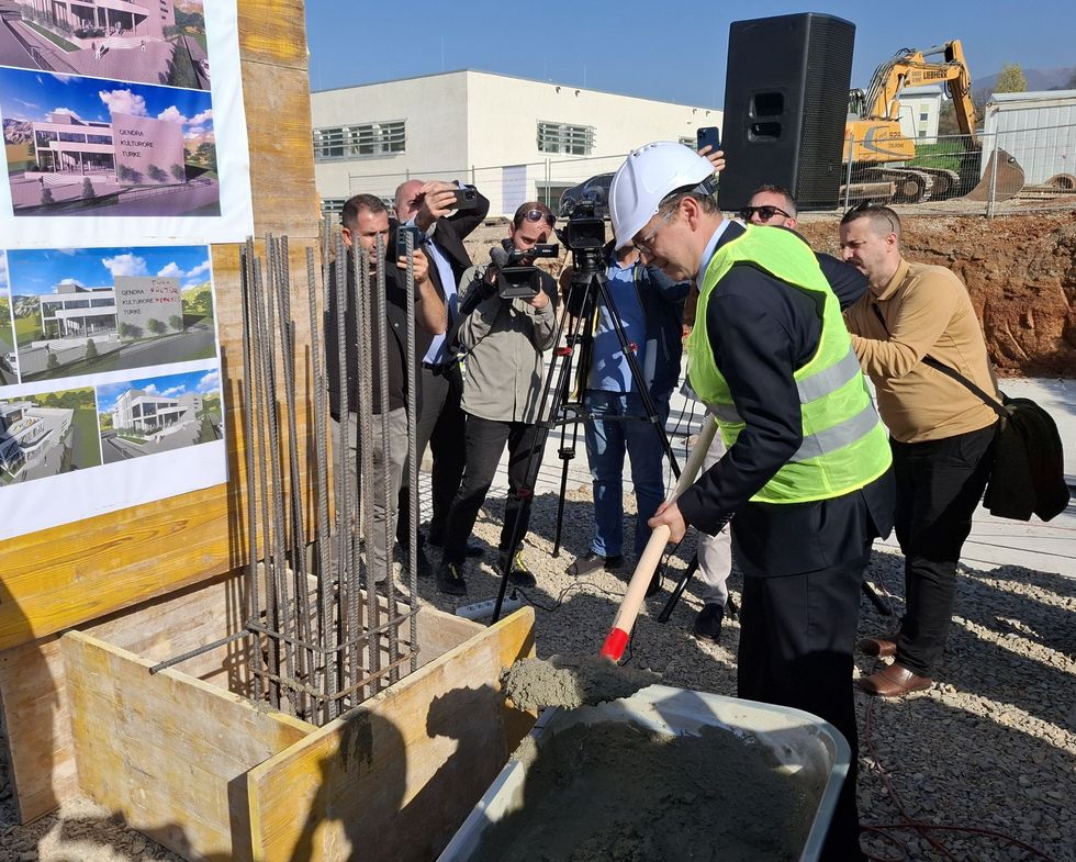 qendra kulturore turke prizren ambasadori turk