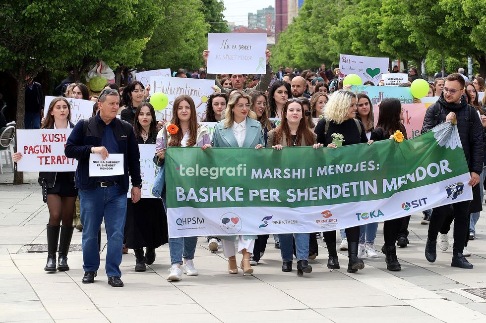Qendra per Hulumtime Psiko Sociale dhe Mjekesore organizon marshin ndergjegjesimi per Shendetin Mendor foto Ridvan Slivova 13