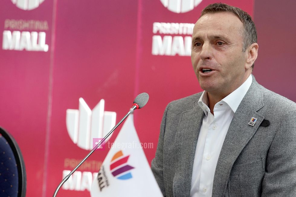 Qendra Tregtare Prishtina Mall Fatmir Zymberi foto Ridvan Slivova 38