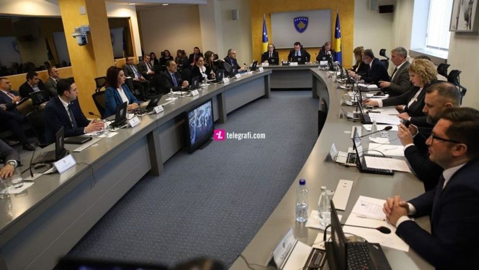 qeveria kosoves mbledhja