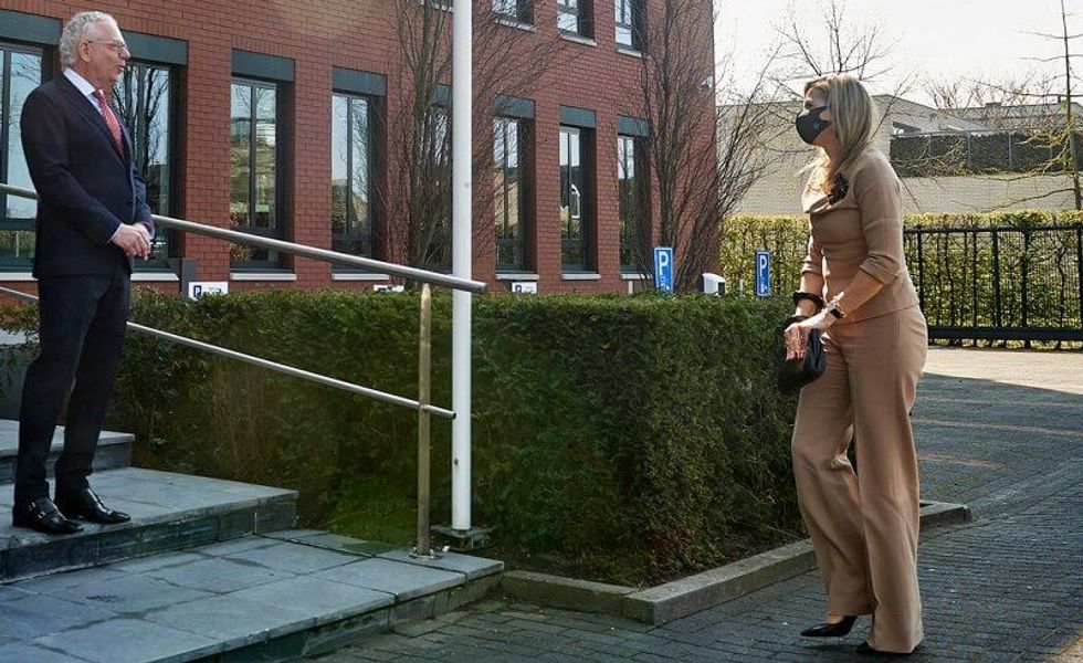 queen maxima in natan top and pants 1