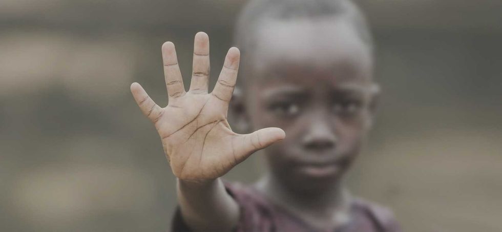 racism naomi mobheader