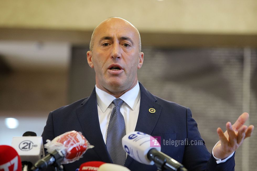 Ramush Haradinaj AAK takimi me Hashim Thacin foto Ridvan Slivova 9