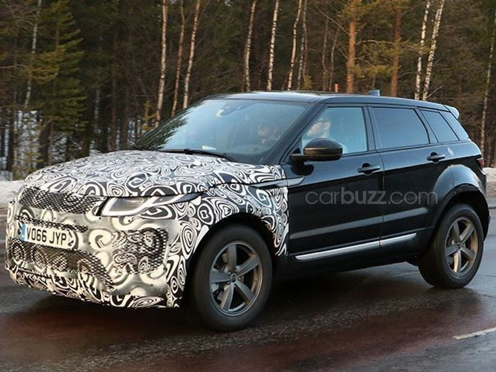 Range Rover Evoque që lansohet më 2019 shume elemente te ngjashme me modelin Velar foto 3