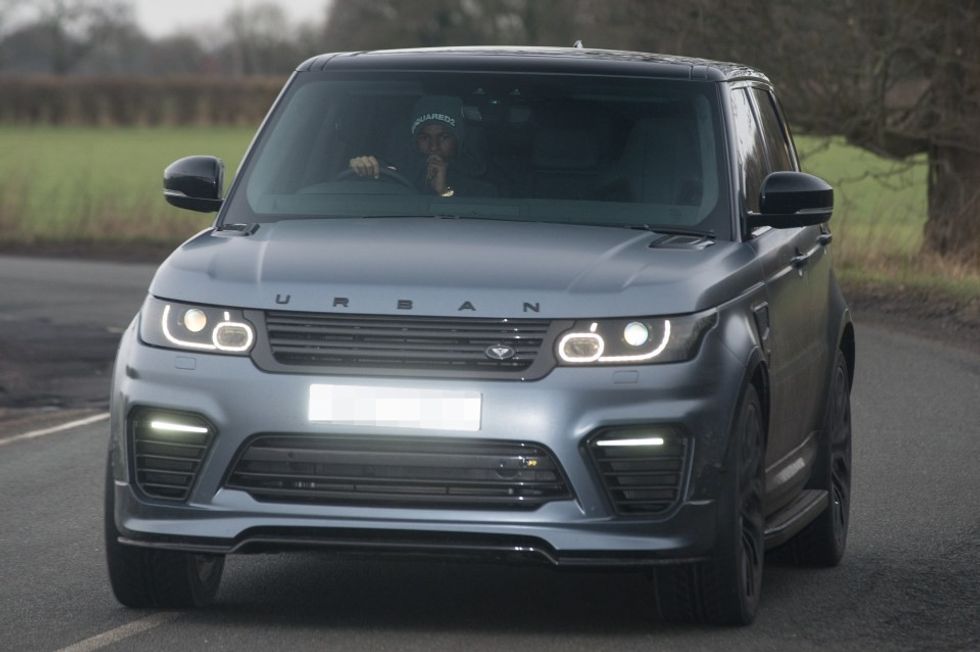 Rashford dalloi duke vozitur Range Rover-in e tij të spërkatur në Carrington