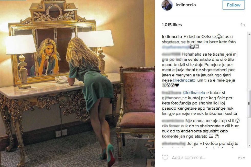 Reagimi i këngëtares...