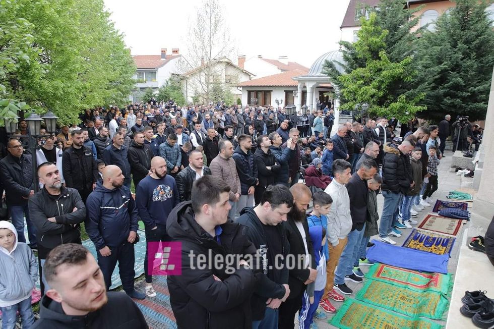 received 2186814308153024