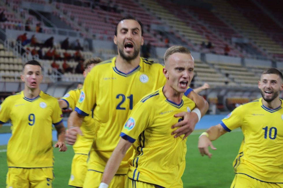 received 3363335313753798