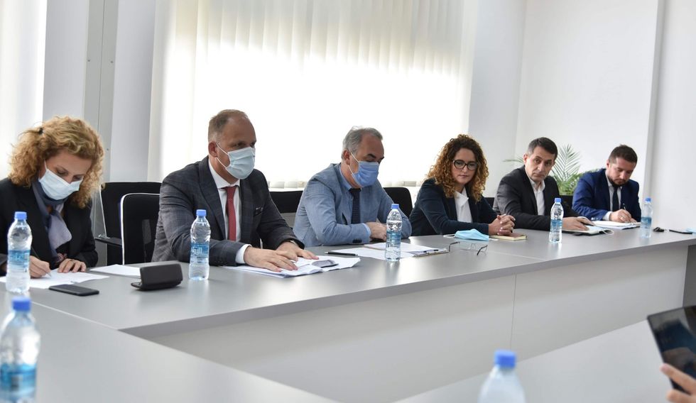 received 340434017401885 scaled