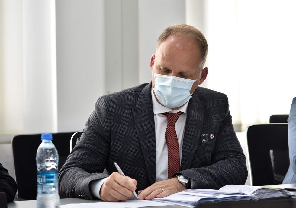 received 633691747294685 scaled