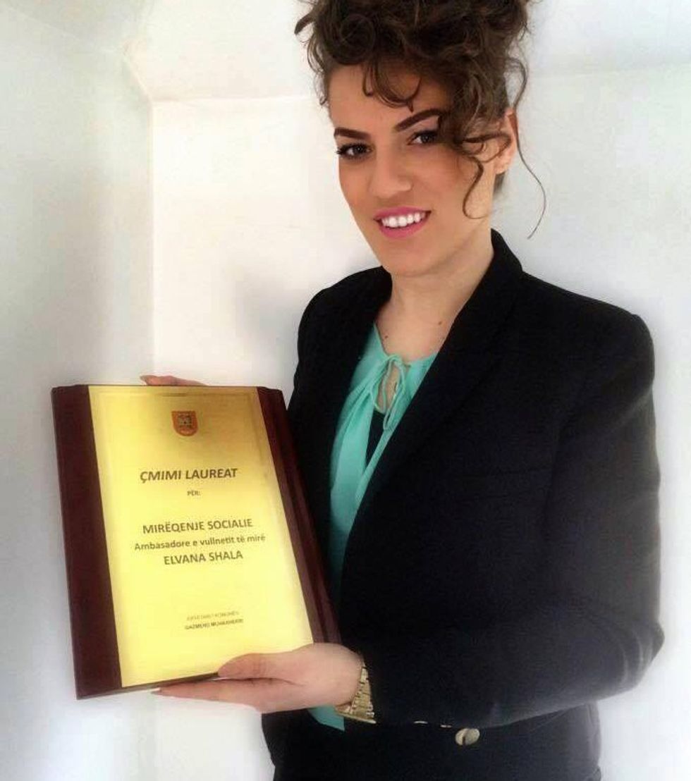 Receiving Laureate Prize 2015