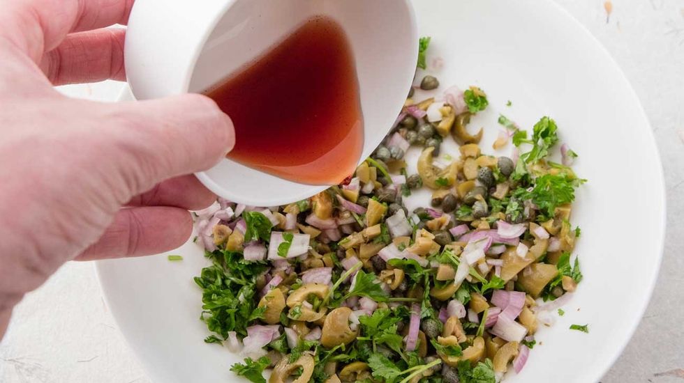 red wine vinegar feature