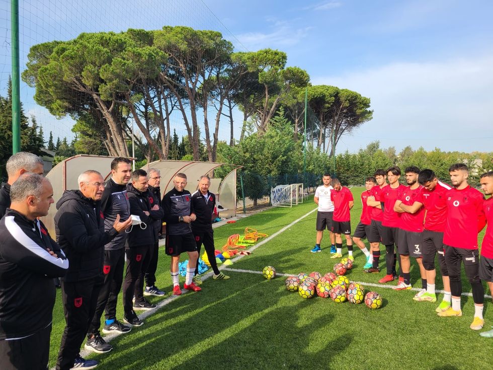 reja kombetarja U19 vizita