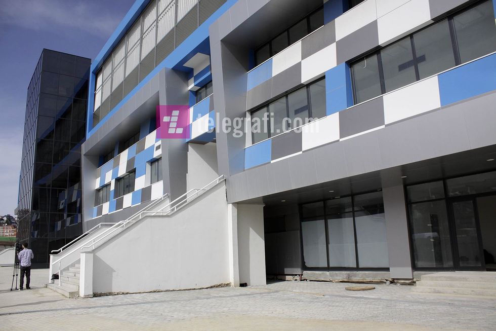 Renovimi i stadiumit te Prishtines foto Ridvan Slivova 2