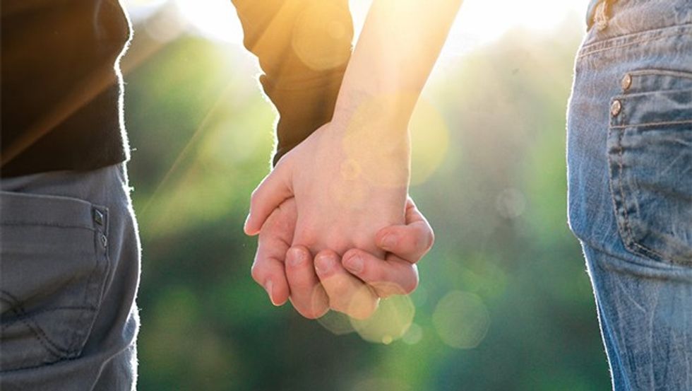 resolutions_in-love-hand-in-hand_shutterstock-aleksandr-markin
