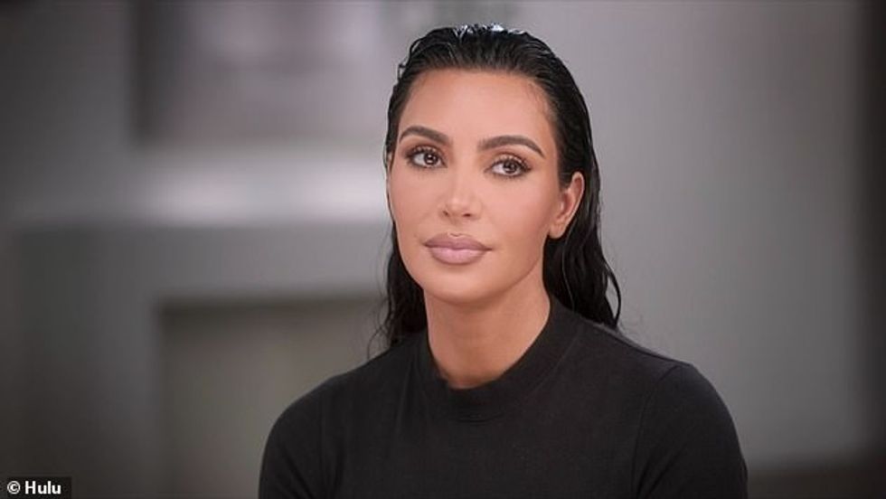 Rhw ka ardhur menjëherë pasi themeluesi i SKIMS përdori terapi për ta ndihmuar atë të përballet me prindërimin e katër fëmijëve të saj që ndan me ish Kanye: North, 11, Saint, tetë, Çikago, gjashtë dhe Psalm, pesë.