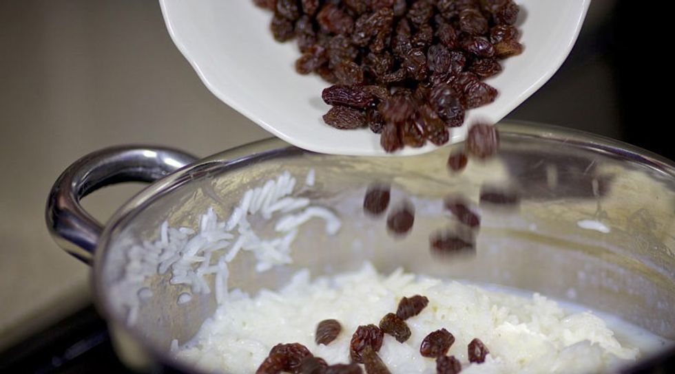rice milk raisins