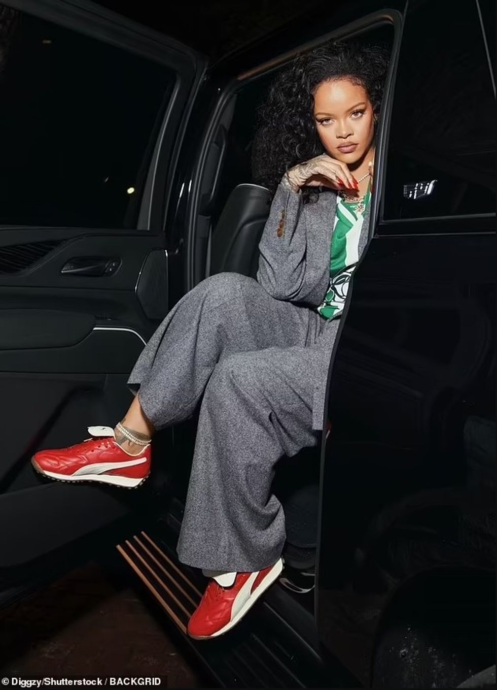 rihanna 1 4
