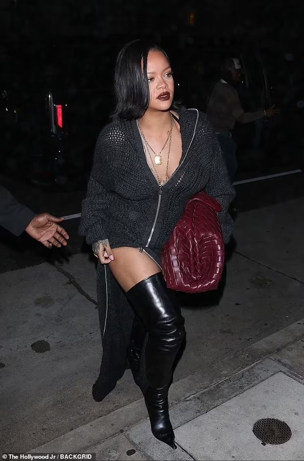 rihanna 4 4