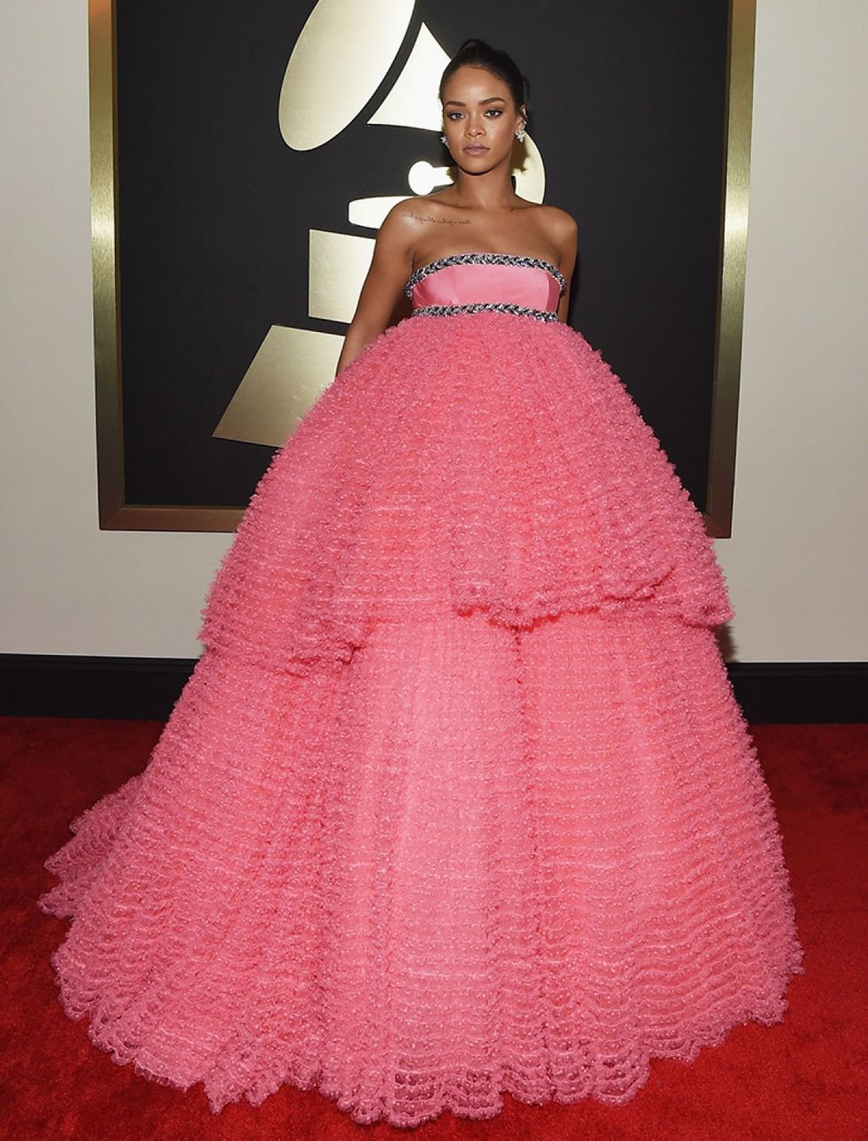 Rihanna in Giambattista Valli