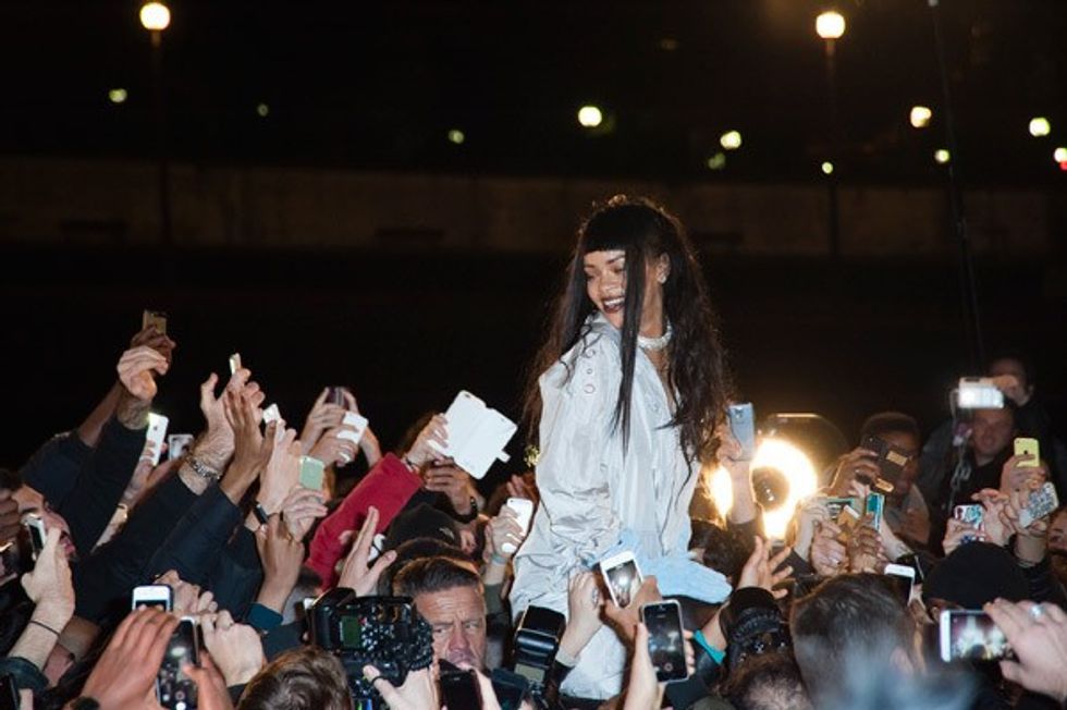 rihanna paris bangs 3 spl