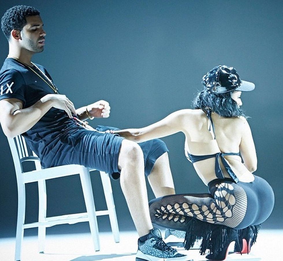 Rihannan e ka pasur vetëm sa për ta kaluar kohën?!