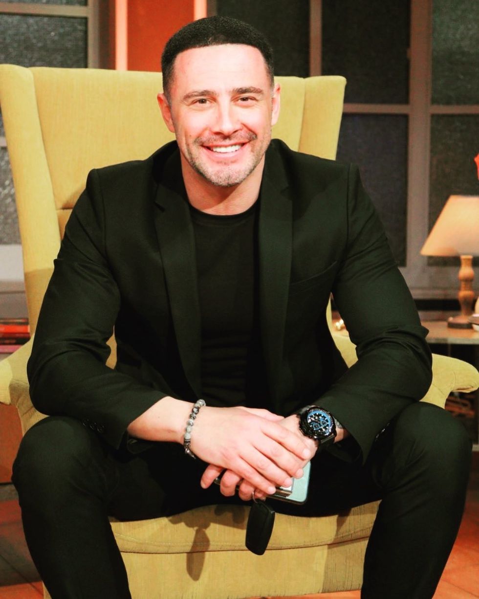 robertberishaofficial 1252438678726468868409764300695399006108343n