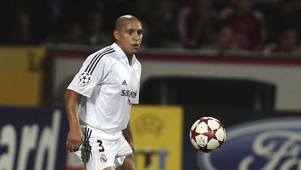 roberto carlos real madrid 2004 05 on49evddirdd1fdmhpo12y2qt