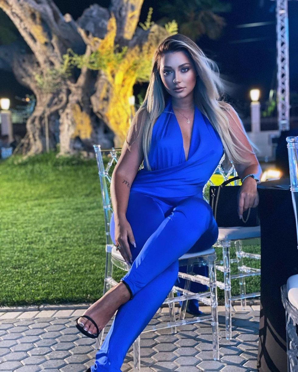 ronelahajatiofficial 123507114 660860924620248 7051778176124173896 n