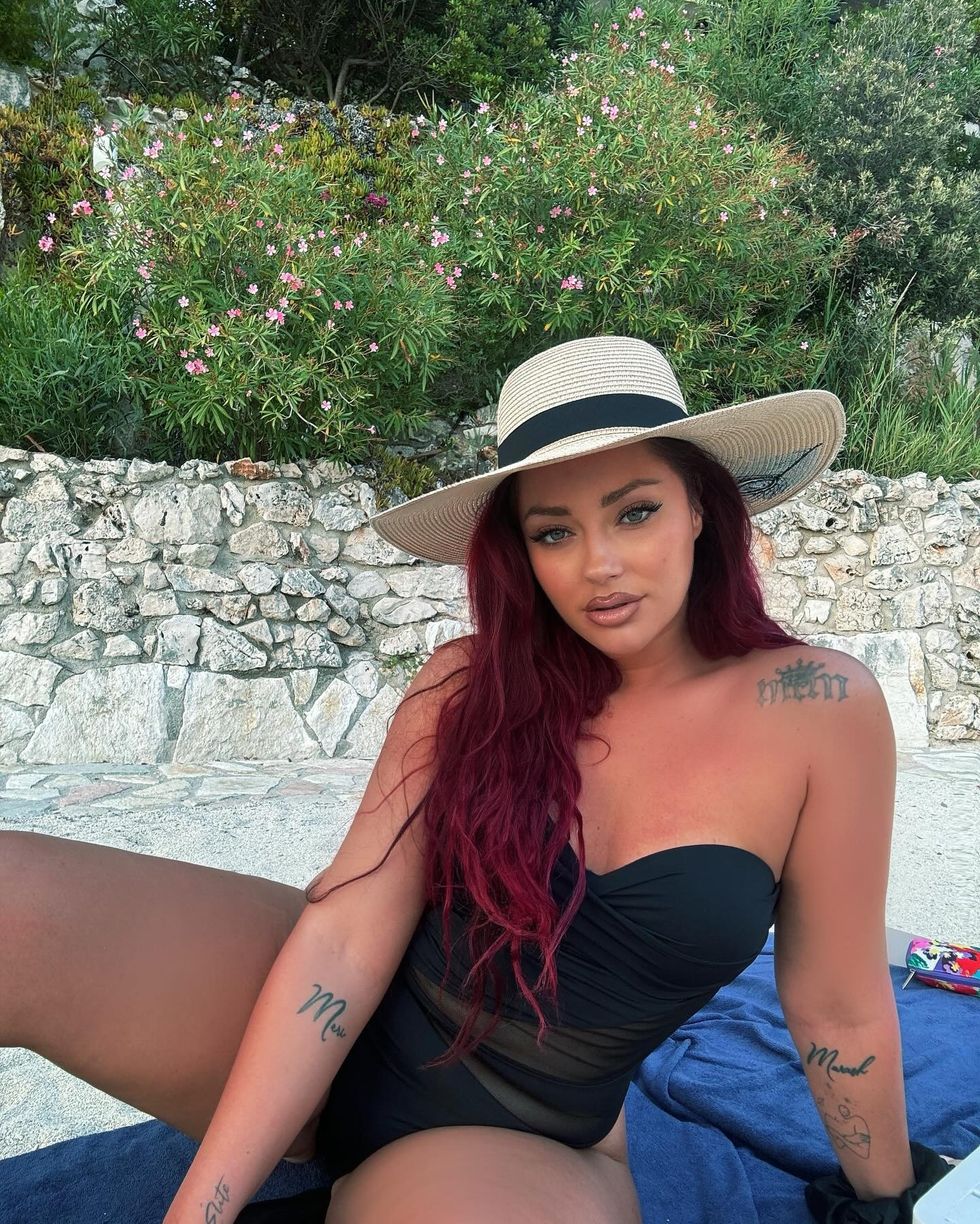 ronelahajatiofficial 1722024587 3420912645876841000 184807955