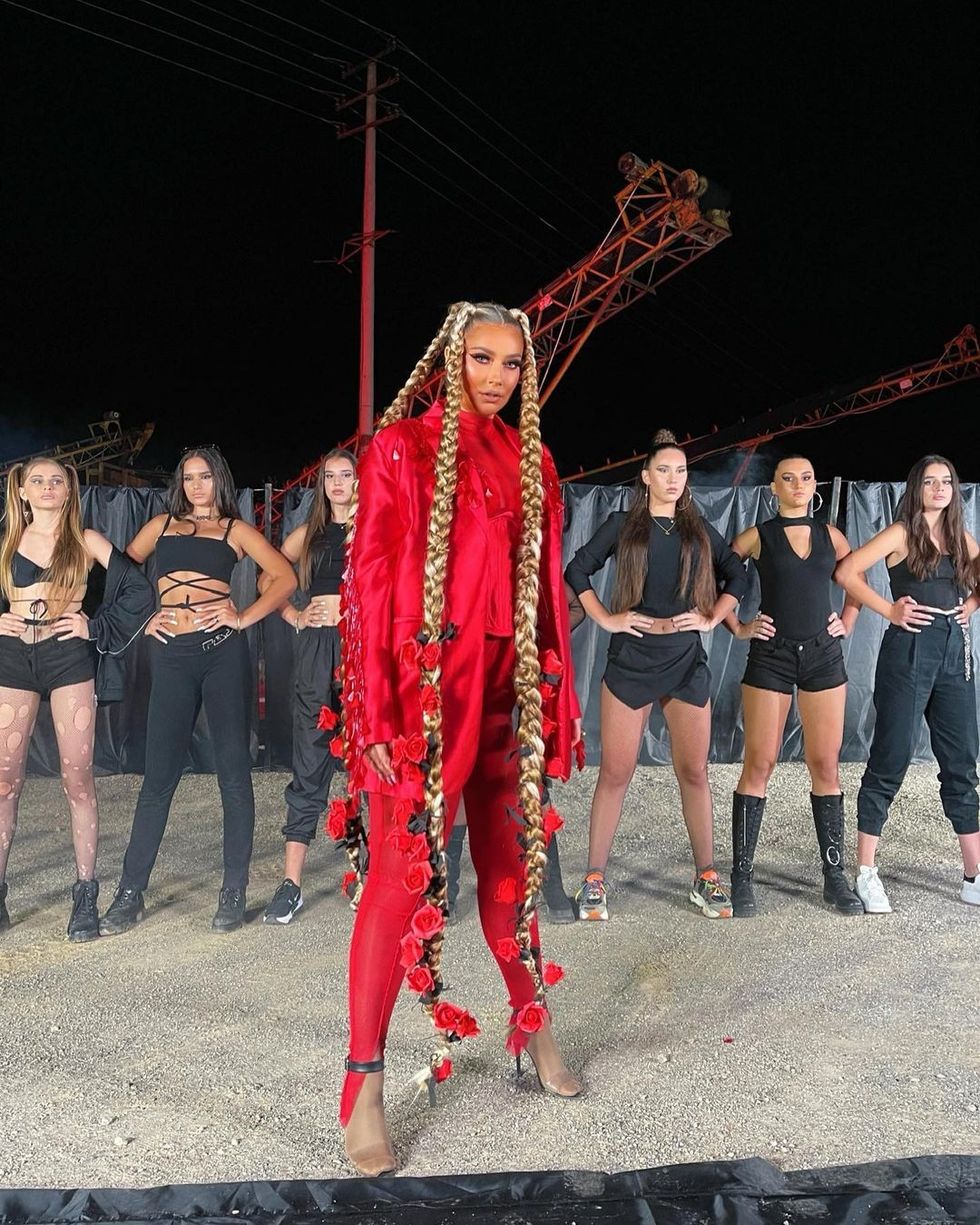 ronelahajatiofficial 241883243 370749791454170 8684365413577623965 n