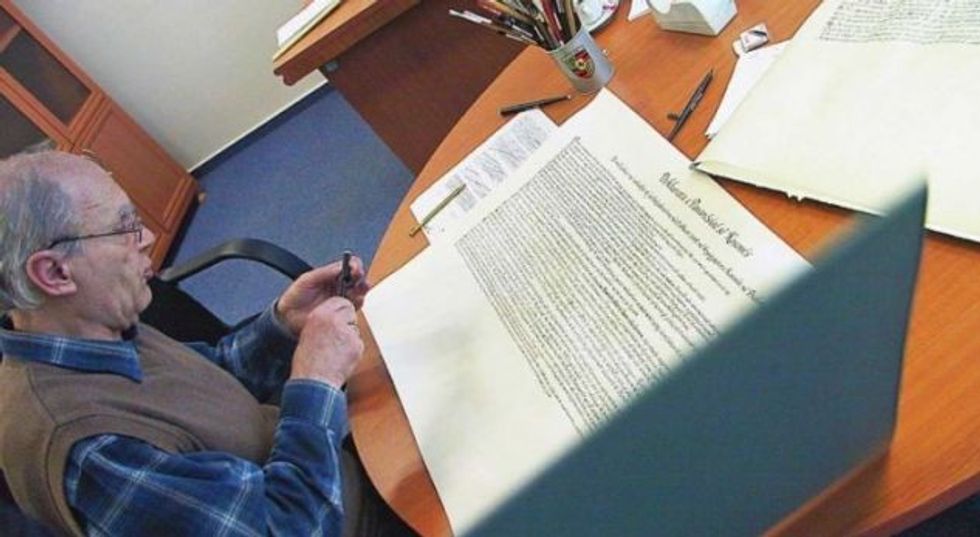 rr 1487231944 8824760