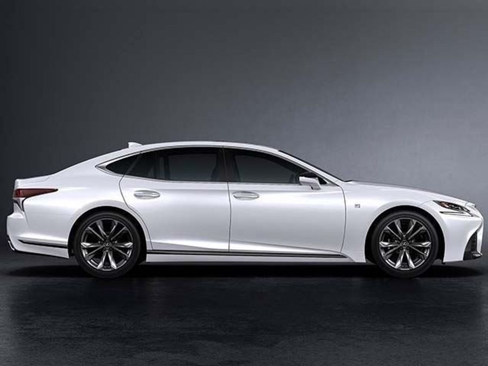 Rrjedhë data e prezantimit të Lexus LS F foto 5