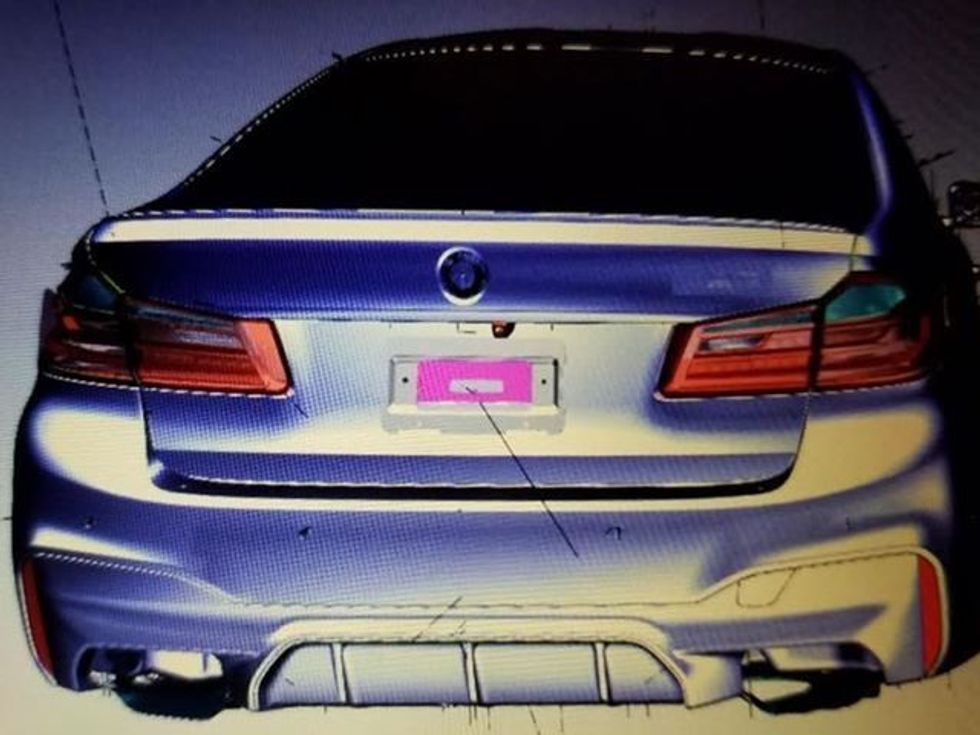 rrjedhin-fotografite-e-bmw-m5-te-ri-zhgenjehen-njohesit-e-makinave-foto-3