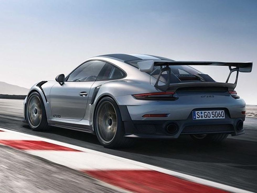 Rrjedhin pamjet e Porsche 911 të ri vetem pak dite para dates zyrtare te publikimit foto 3