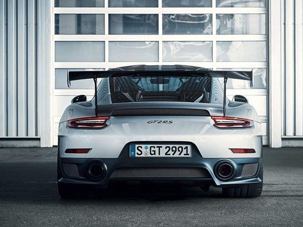 Rrjedhin pamjet e Porsche 911 të ri vetem pak dite para dates zyrtare te publikimit foto 4
