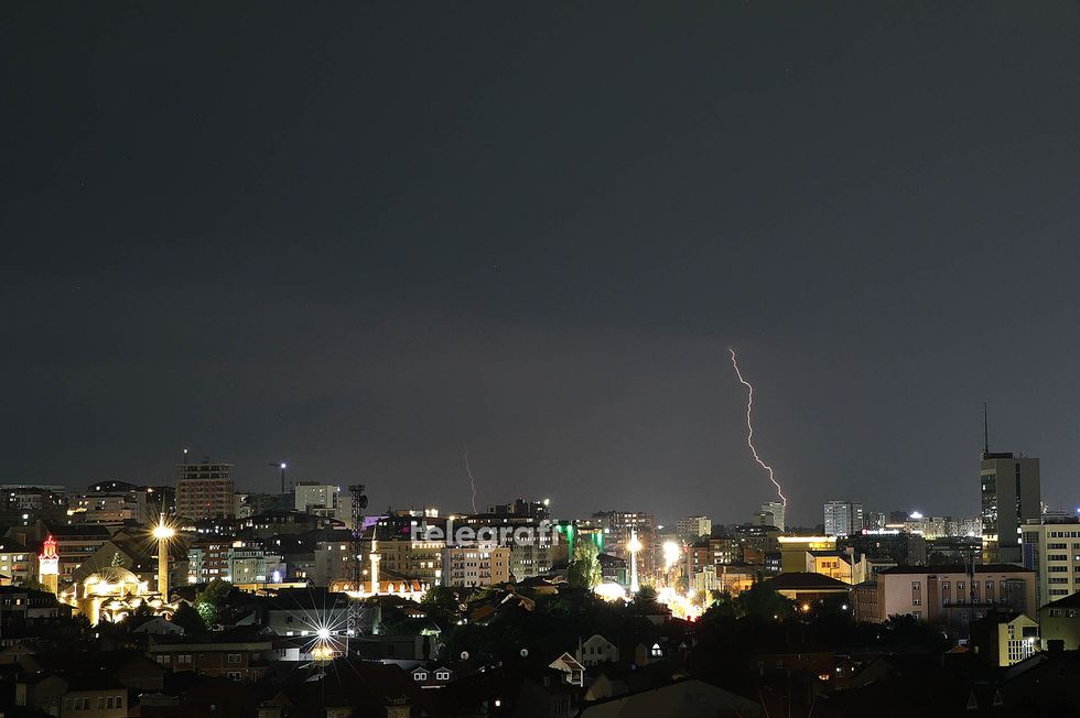 Rrufete vetetimat ne Prishtine foto Ridvan Slivova 7